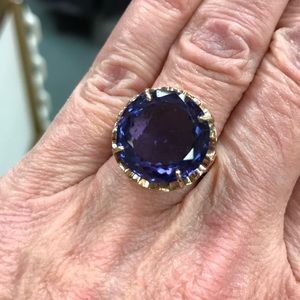 14kt Gold Antique 15.5ct Synthetic Alexandrite - image 1